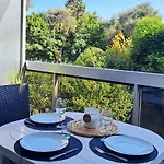Ensoleille Avec Grande Terrasse Plein Sud & Piscine, A Deux Pas Des Plages Et Du Centre Апартаменти Антіб