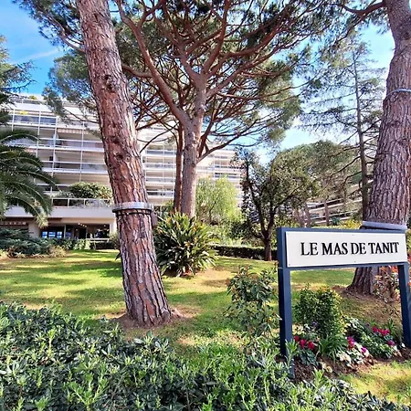 아파트 Climatise Avec Piscine, Proche Centre Et Plages D'antibes
