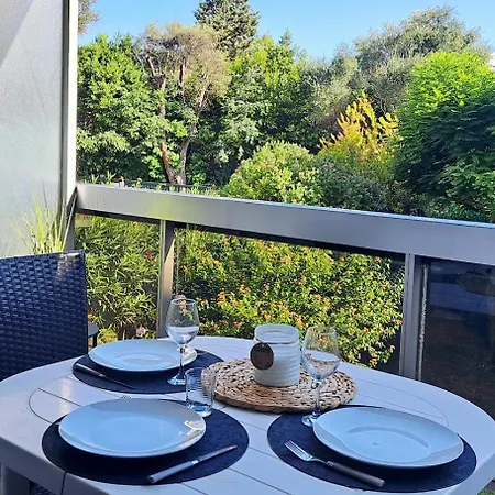 Avec Piscine, Quartier Calme Proche Centre Et Plages D'antibes Apartman Antibes