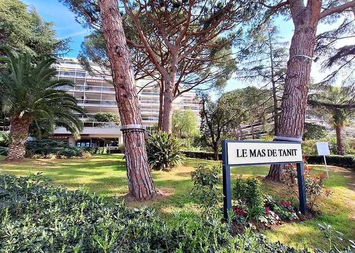 Apartman Avec Piscine, Quartier Calme Proche Centre Et Plages D'antibes