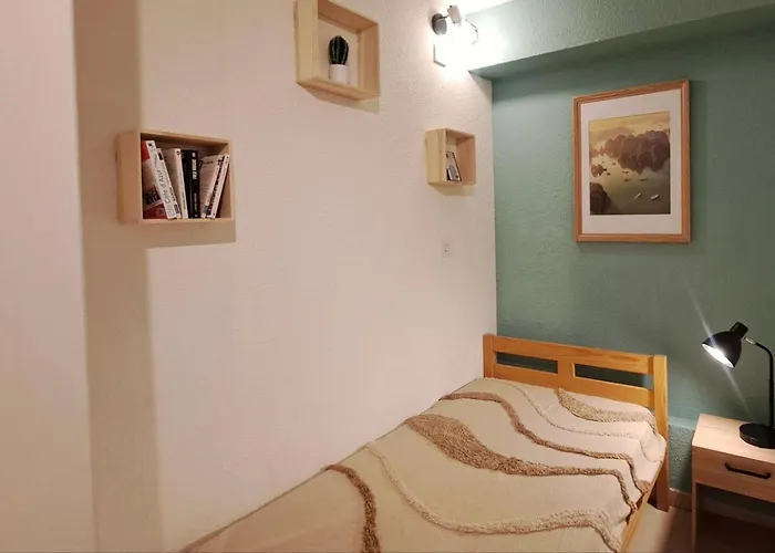 Avec Piscine, Quartier Calme Proche Centre Et Plages D'antibes * Antibes